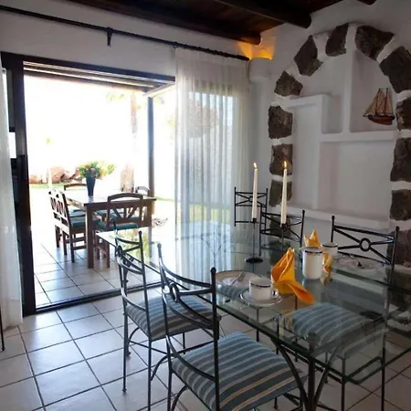 Villa Playa Blanca Sleeps 6 Pool Wifi Playa Blanca (Lanzarote)